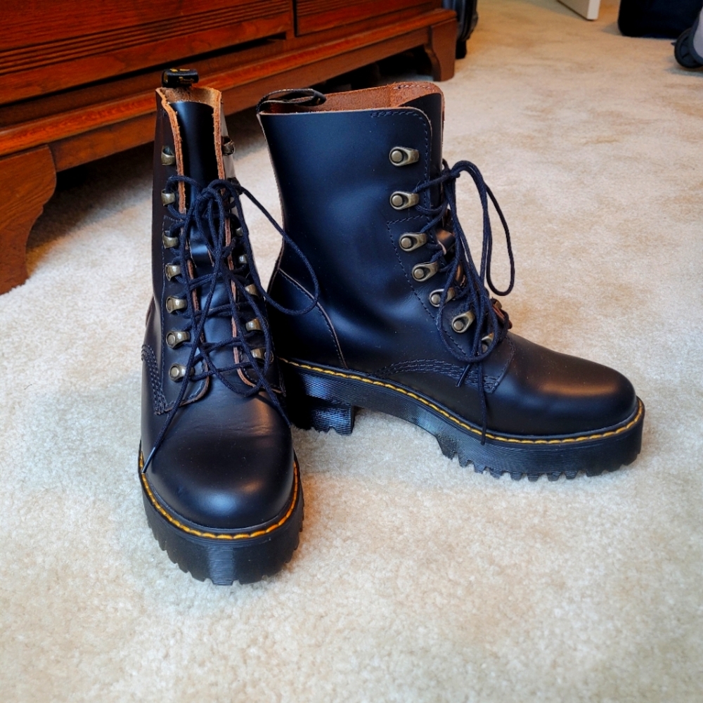 Dr Martens Leona Women's Vintage Smooth Leather Heeled Boots